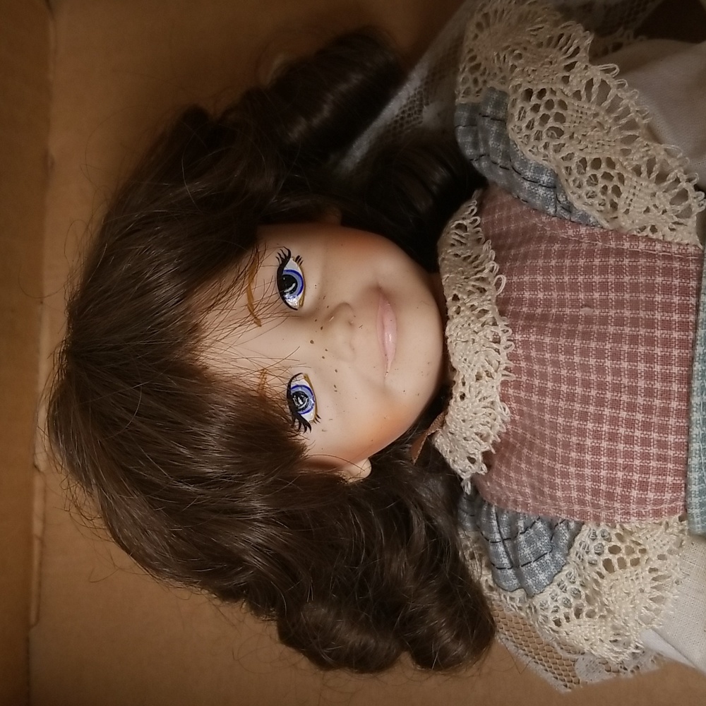 VINTAGE COLLECTIBLE DOLL,  14" Robin Woods 1988/89 "Polly", Alcott Collection